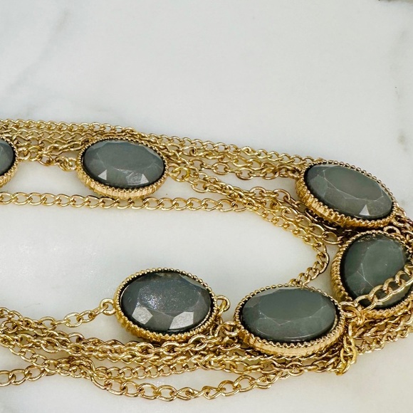 New York and Co Long Necklace Green Station Stones Multi Strand Gold Tone 35” - Picture 2 of 8